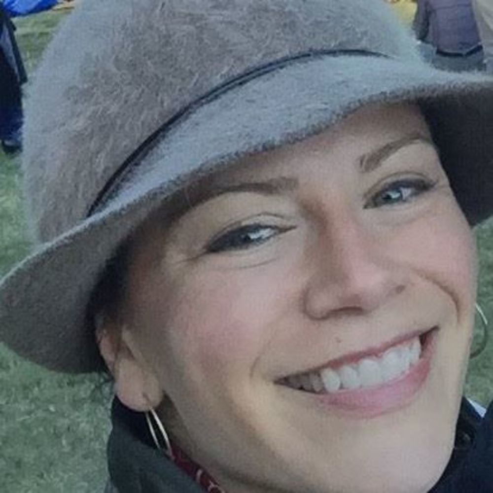 Meet your Posher, Amy